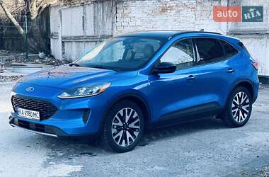 Внедорожник / Кроссовер Ford Escape 2020 в Киеве