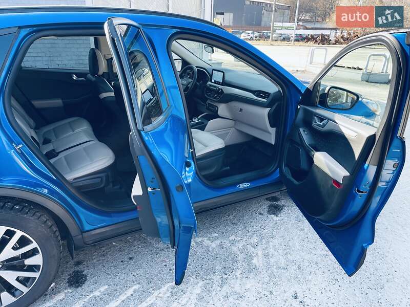 Позашляховик / Кросовер Ford Escape 2020 в Києві
