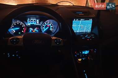 Позашляховик / Кросовер Ford Escape 2016 в Кременчуці