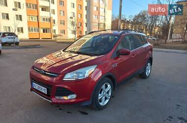 Позашляховик / Кросовер Ford Escape 2013 в 