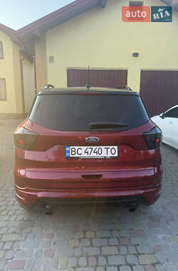 Внедорожник / Кроссовер Ford Escape 2017 в 