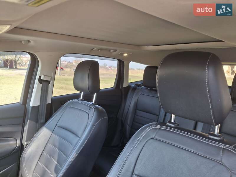 Внедорожник / Кроссовер Ford Escape 2018 в Изяславе