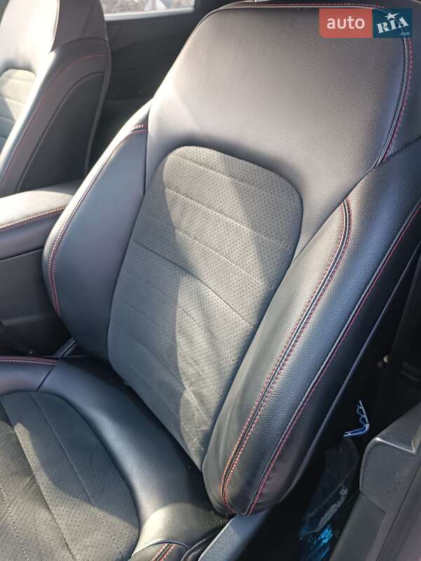 Внедорожник / Кроссовер Ford Escape 2021 в Киеве