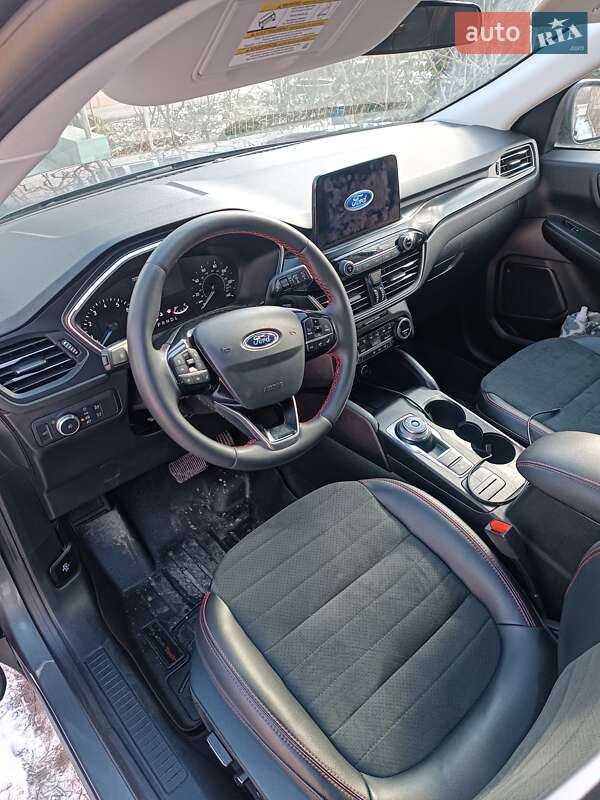 Внедорожник / Кроссовер Ford Escape 2021 в Киеве