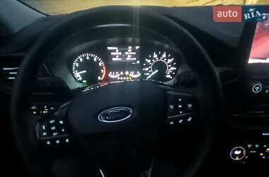 Внедорожник / Кроссовер Ford Escape 2021 в 