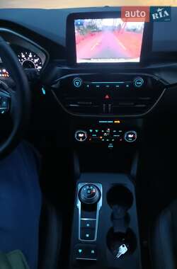 Позашляховик / Кросовер Ford Escape 2021 в Києві