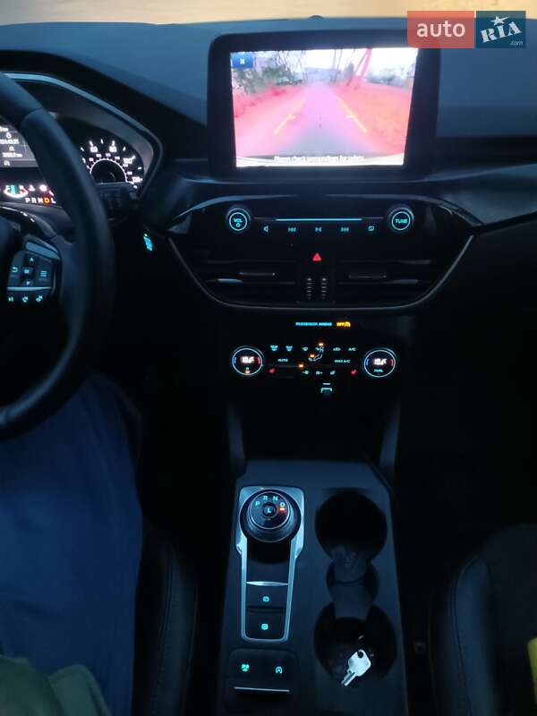 Внедорожник / Кроссовер Ford Escape 2021 в Киеве