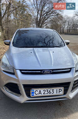 Внедорожник / Кроссовер Ford Escape 2012 в 