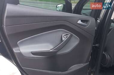Внедорожник / Кроссовер Ford Escape 2012 в 