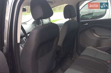 Внедорожник / Кроссовер Ford Escape 2012 в 