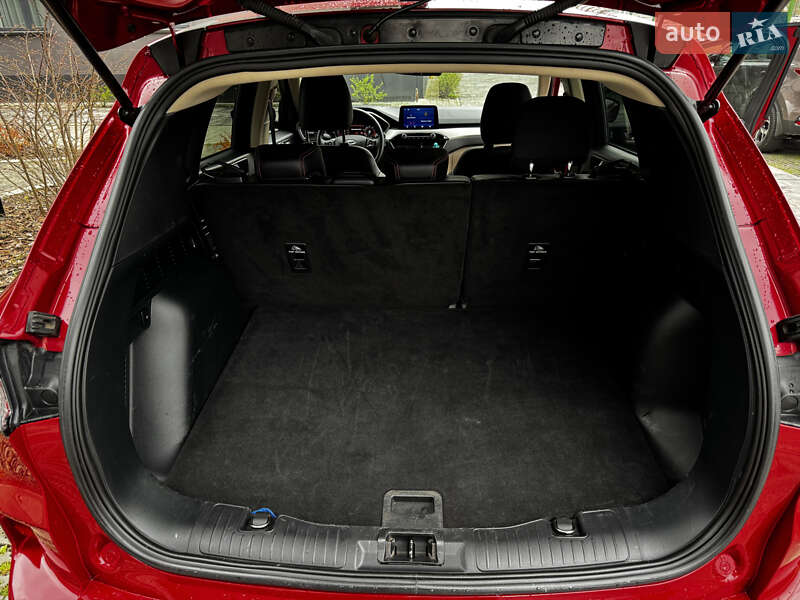 Позашляховик / Кросовер Ford Escape 2019 в Львові
