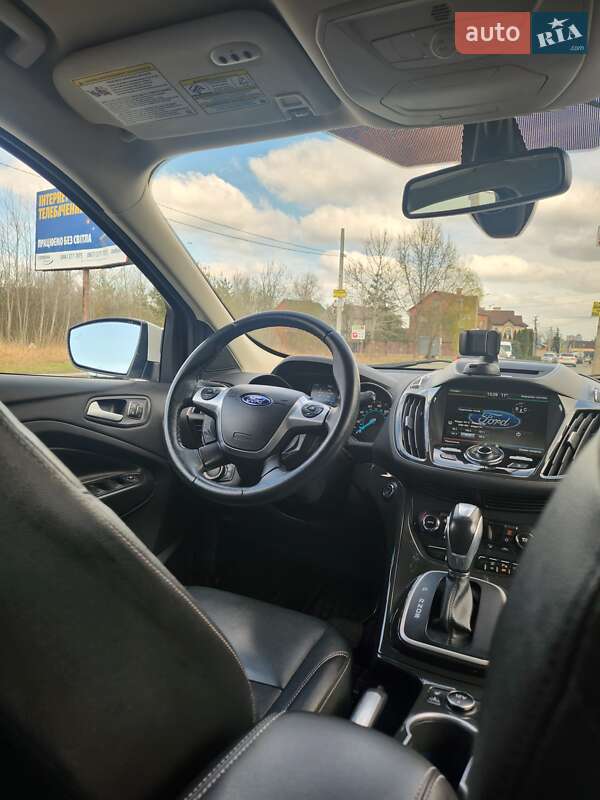 Внедорожник / Кроссовер Ford Escape 2013 в Софиевской Борщаговке