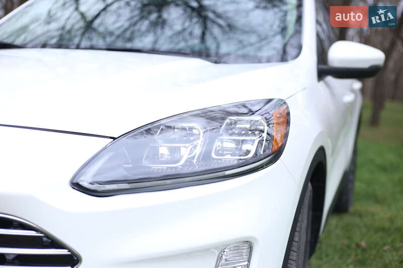 Внедорожник / Кроссовер Ford Escape 2019 в Одессе