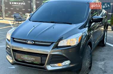 Внедорожник / Кроссовер Ford Escape 2015 в 