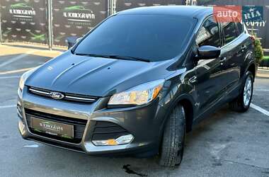 Внедорожник / Кроссовер Ford Escape 2015 в 
