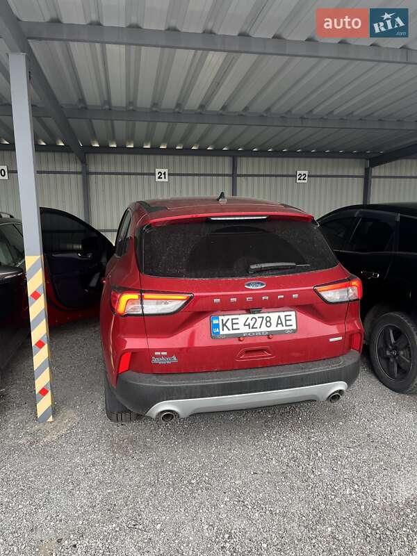 Внедорожник / Кроссовер Ford Escape 2020 в Каменском