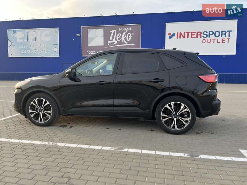 Внедорожник / Кроссовер Ford Escape 2021 в Тернополе
