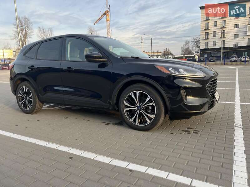 Внедорожник / Кроссовер Ford Escape 2021 в Тернополе
