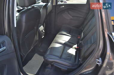 Внедорожник / Кроссовер Ford Escape 2015 в 