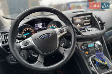 Внедорожник / Кроссовер Ford Escape 2013 в 