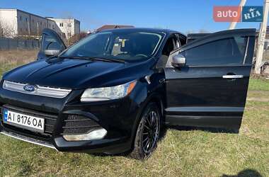 Внедорожник / Кроссовер Ford Escape 2015 в 