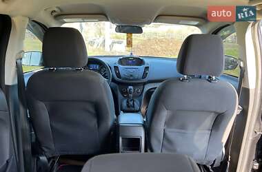 Внедорожник / Кроссовер Ford Escape 2015 в 