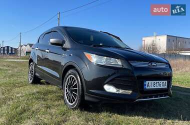 Внедорожник / Кроссовер Ford Escape 2015 в 