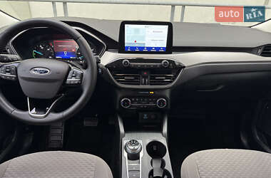 Внедорожник / Кроссовер Ford Escape 2022 в 