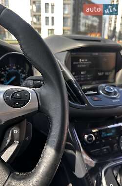 Внедорожник / Кроссовер Ford Escape 2013 в 