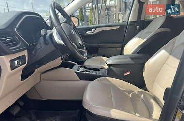 Внедорожник / Кроссовер Ford Escape 2021 в Кропивницком