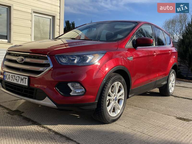 Внедорожник / Кроссовер Ford Escape 2018 в Киеве