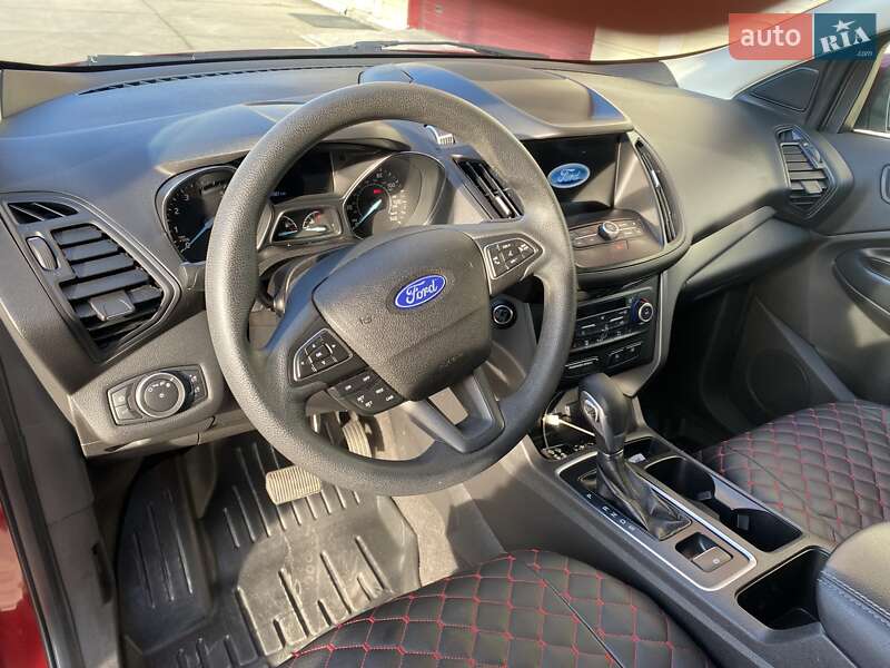 Внедорожник / Кроссовер Ford Escape 2018 в Киеве