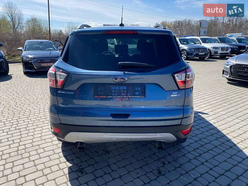 Позашляховик / Кросовер Ford Escape 2018 в Львові