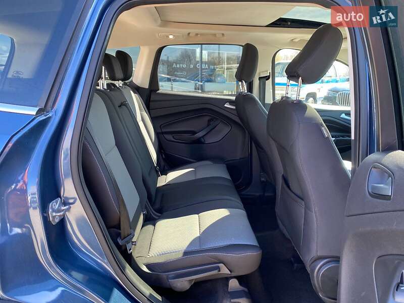 Позашляховик / Кросовер Ford Escape 2018 в Львові