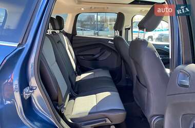 Внедорожник / Кроссовер Ford Escape 2018 в 