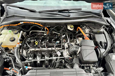 Внедорожник / Кроссовер Ford Escape 2022 в 