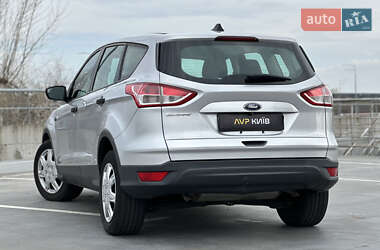 Позашляховик / Кросовер Ford Escape 2014 в 
