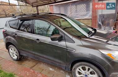 Внедорожник / Кроссовер Ford Escape 2017 в 