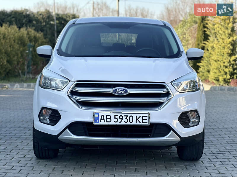 Внедорожник / Кроссовер Ford Escape 2017 в Одессе