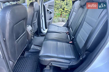 Позашляховик / Кросовер Ford Escape 2017 в 