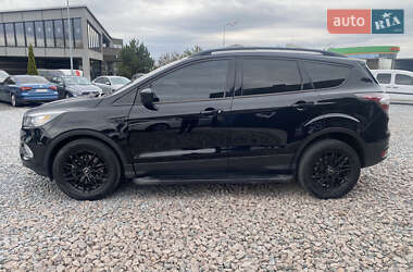 Позашляховик / Кросовер Ford Escape 2016 в Львові