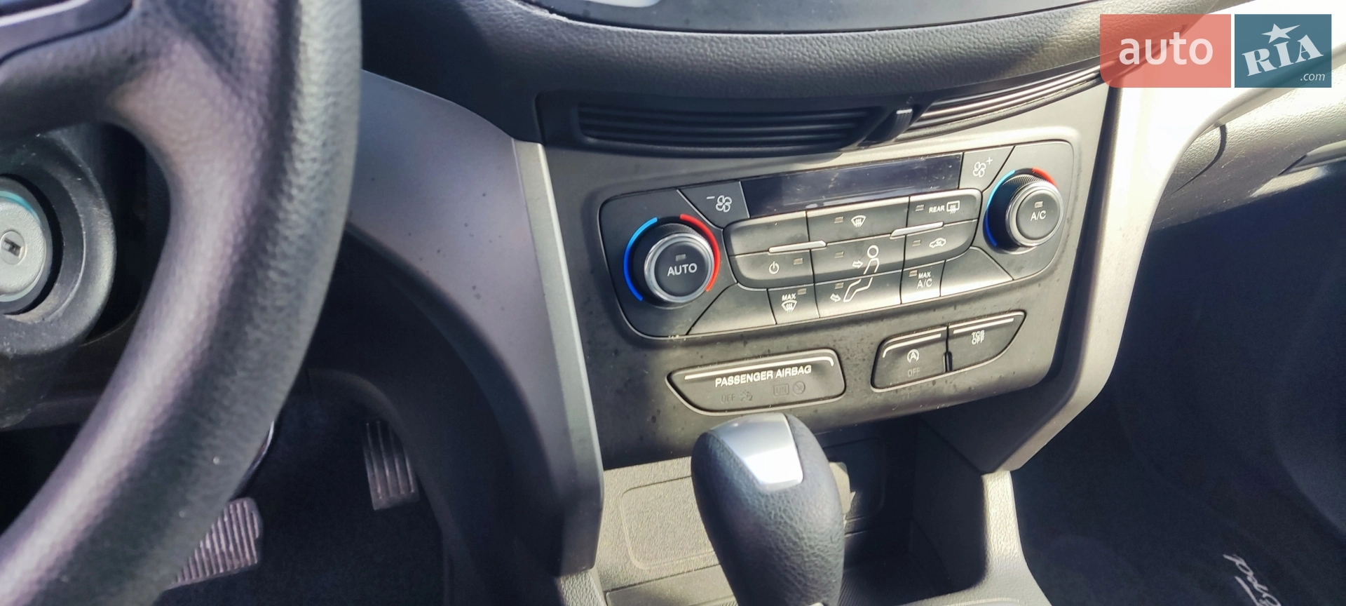 2016 Ford Escape - мініатюра 3