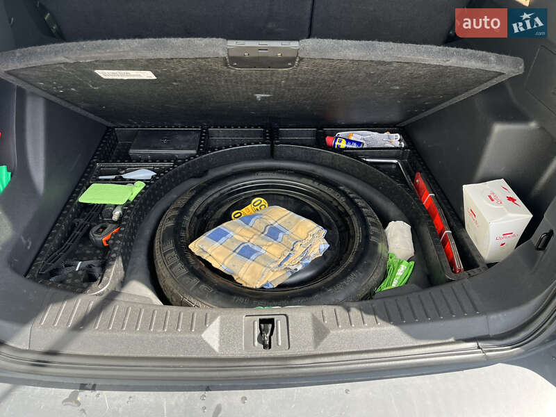 Внедорожник / Кроссовер Ford Escape 2015 в Ивано-Франковске фото 5 Внедорожник / Кроссовер Ford Escape 2015 в Ивано-Франковске