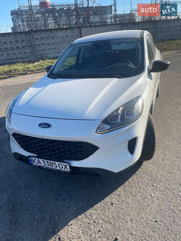 Внедорожник / Кроссовер Ford Escape 2022 в 
