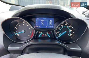 Позашляховик / Кросовер Ford Escape 2014 в 