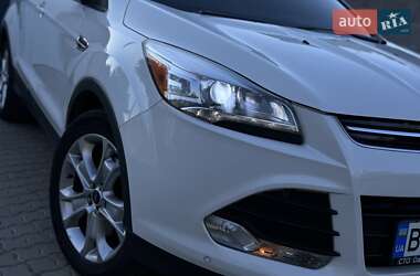 Внедорожник / Кроссовер Ford Escape 2015 в 