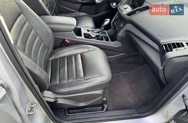 Внедорожник / Кроссовер Ford Escape 2017 в 
