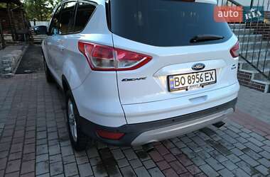 Внедорожник / Кроссовер Ford Escape 2014 в 