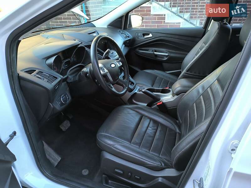 Внедорожник / Кроссовер Ford Escape 2014 в Тернополе