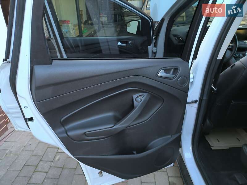 Внедорожник / Кроссовер Ford Escape 2014 в Тернополе